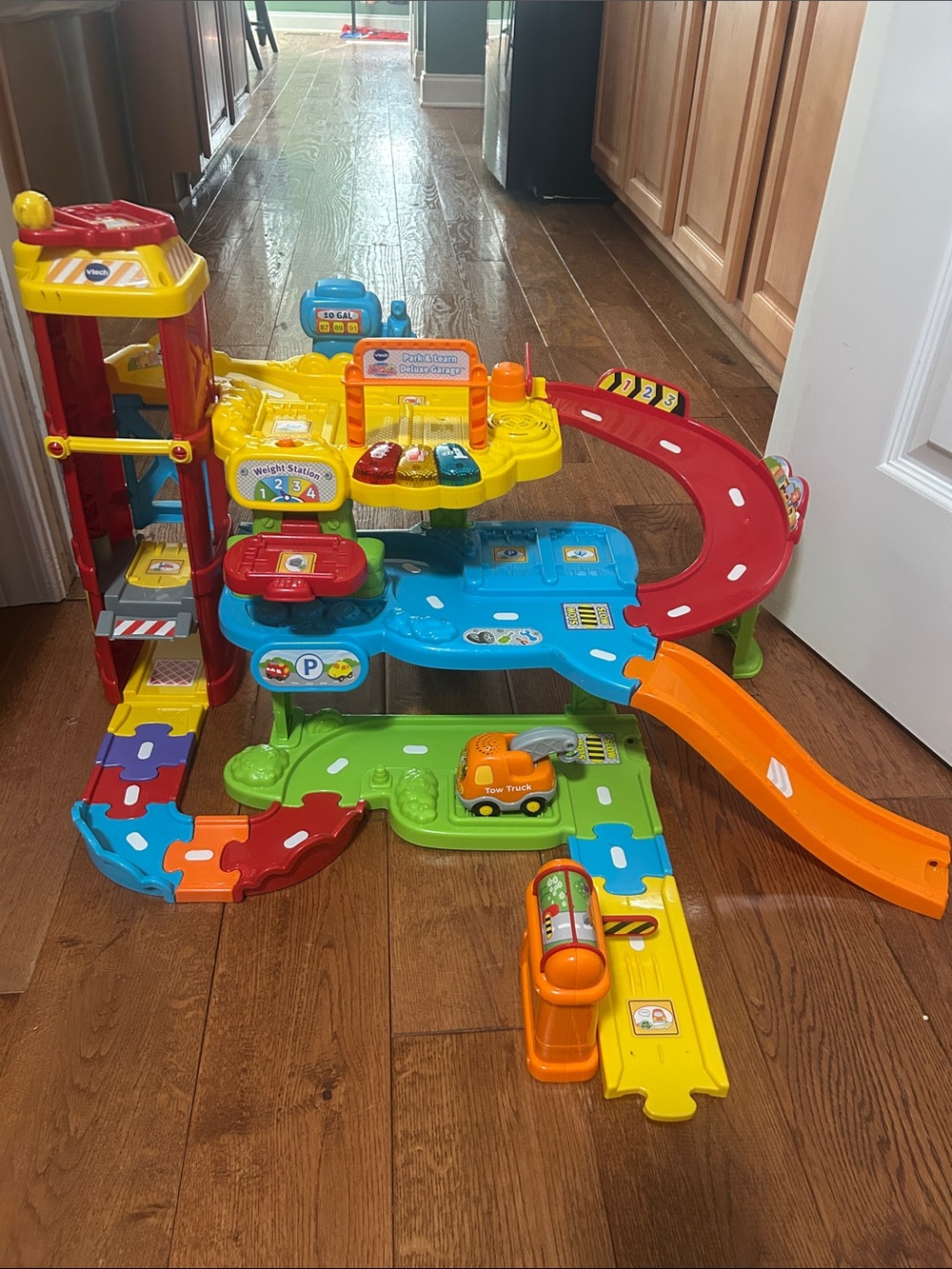 VTech Park & Learn Deluxe Garage